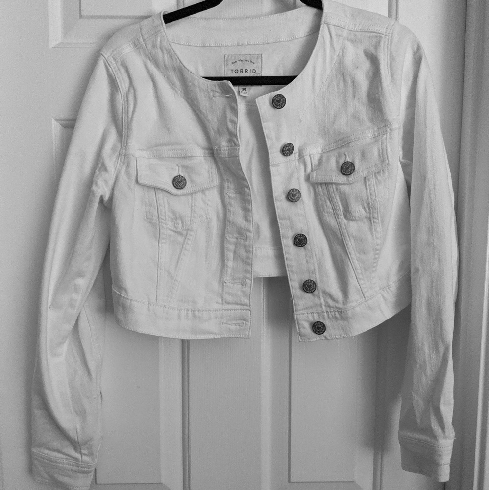 Torrid cropped Jean Jacket